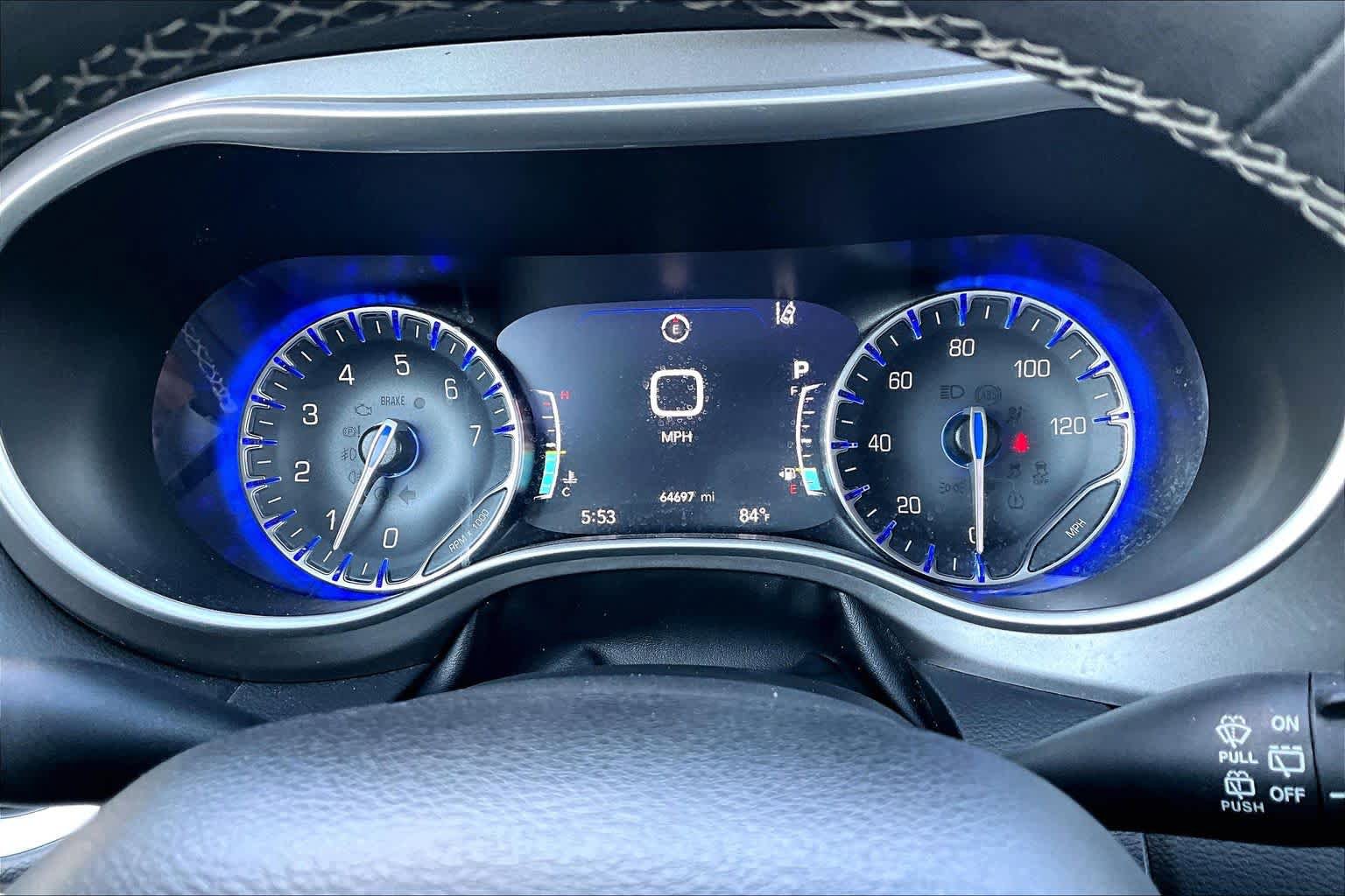 Used 2023 Chrysler Pacifica Touring-L FWD image 25