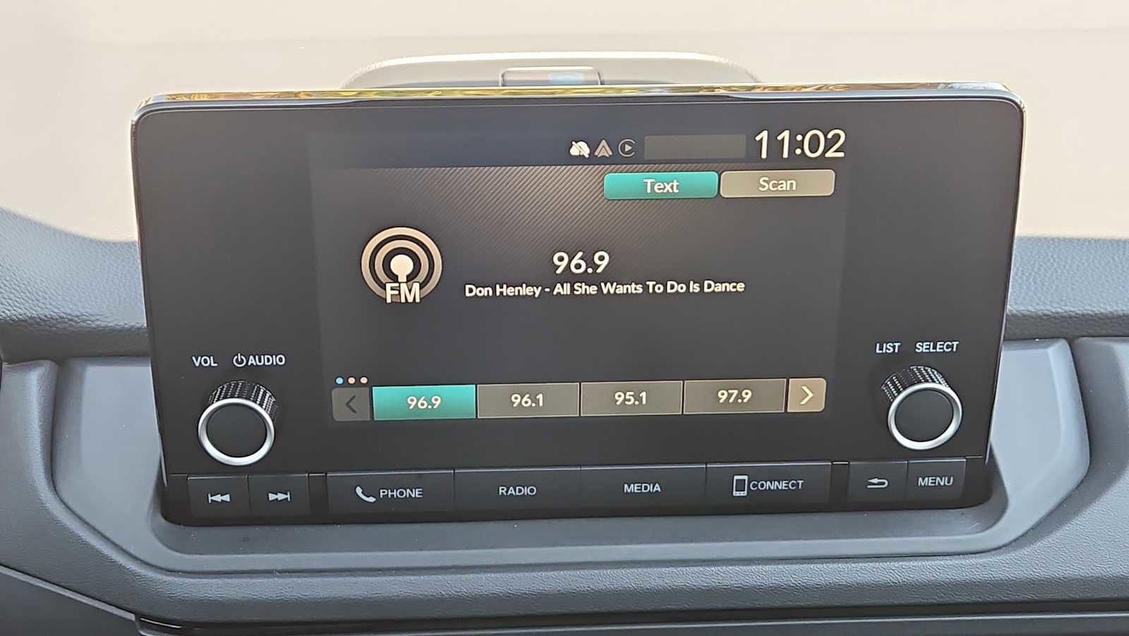 Certified 2025 Honda Accord LX image 12