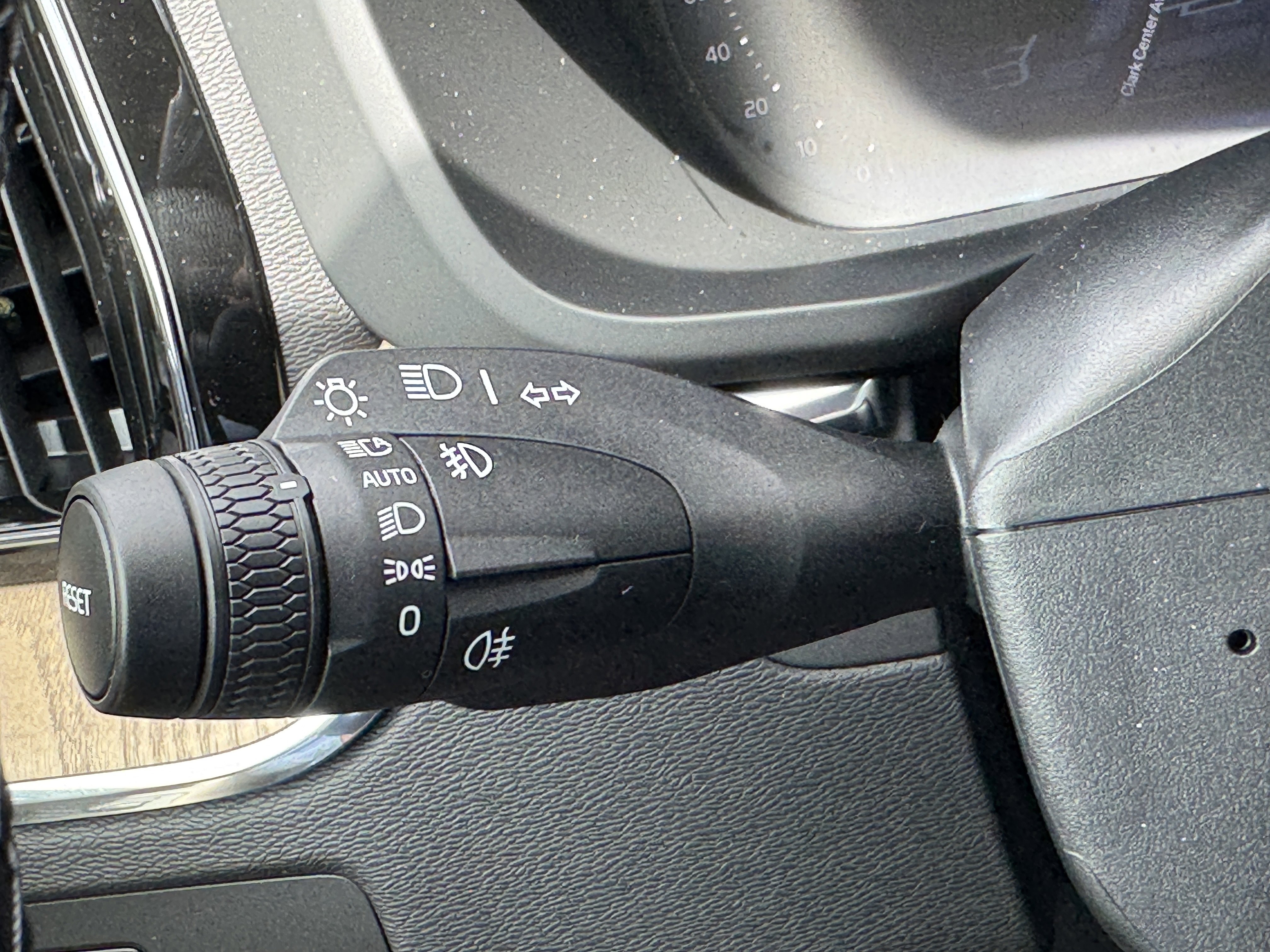 New 2026 Volvo XC60 B5 Core w/ Protection Package image 27