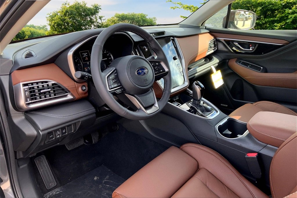 New 2025 Subaru Outback Touring image 7