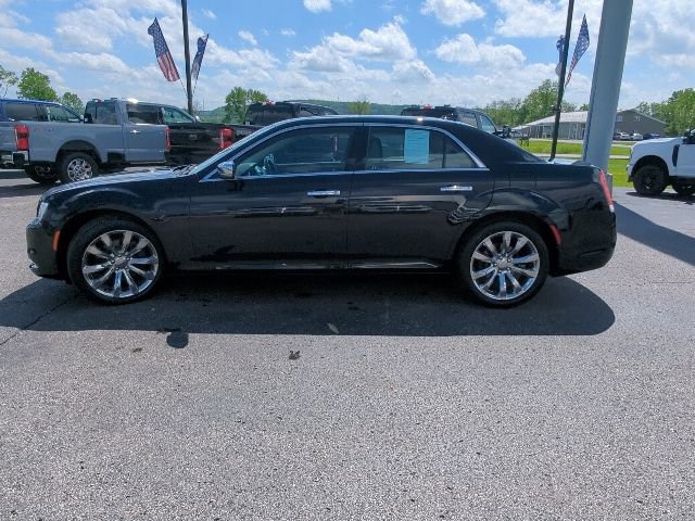 Used 2015 Chrysler 300 C w/ Light Group RWD image 6