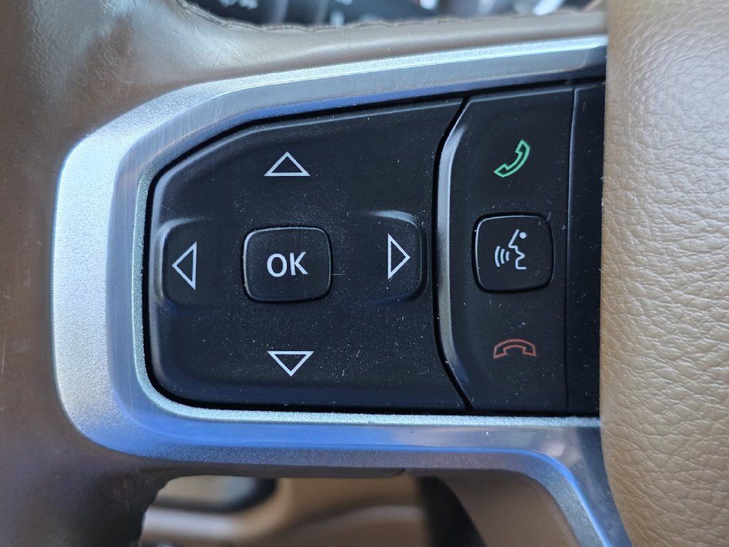 Used 2019 RAM 1500 Laramie AWD/4WD image 23