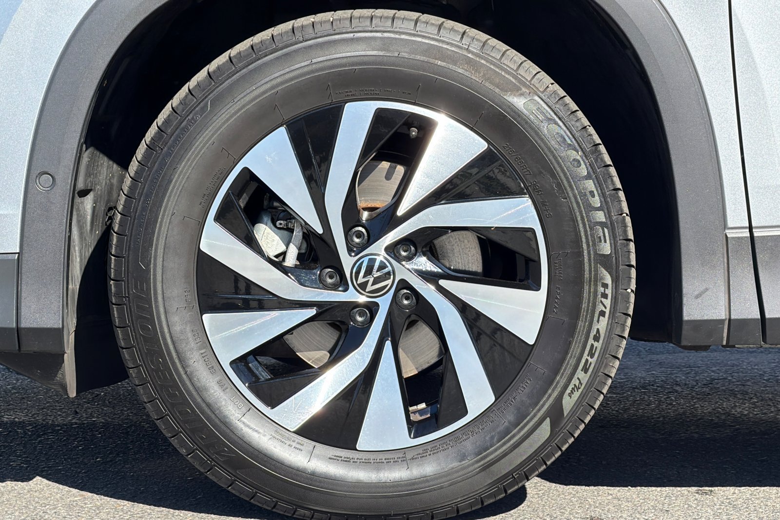 Used 2025 Volkswagen Tiguan S FWD image 26