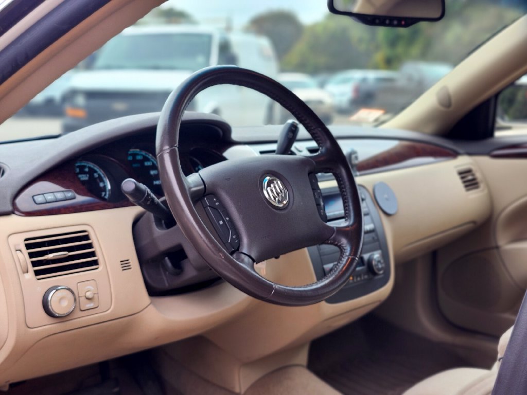Used 2011 Buick Lucerne CX FWD image 19