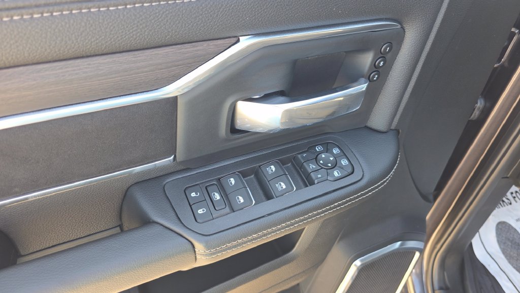 New 2026 RAM 3500 Laramie w/ Night Edition AWD/4WD image 22