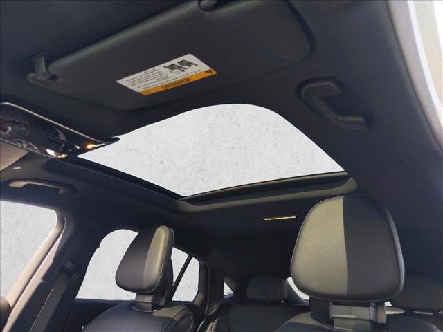 Used 2024 Mercedes-Benz GLC 300 4MATIC image 16