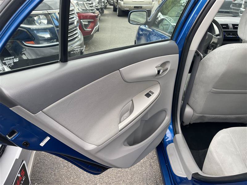 Used 2010 Toyota Corolla LE w/ All Weather Guard Pkg FWD image 36