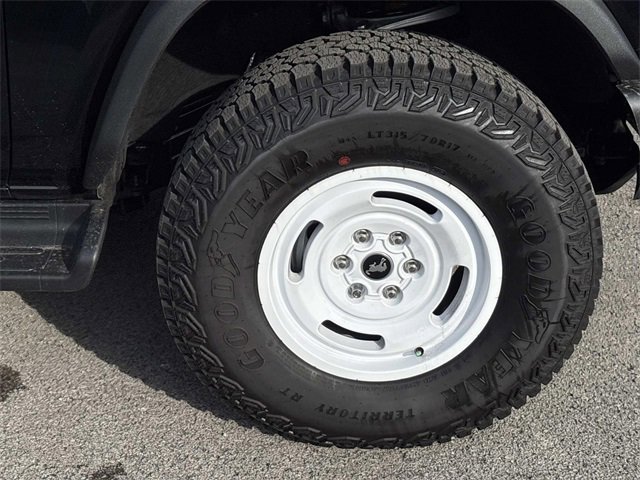 New 2025 Ford Bronco Heritage Edition image 9