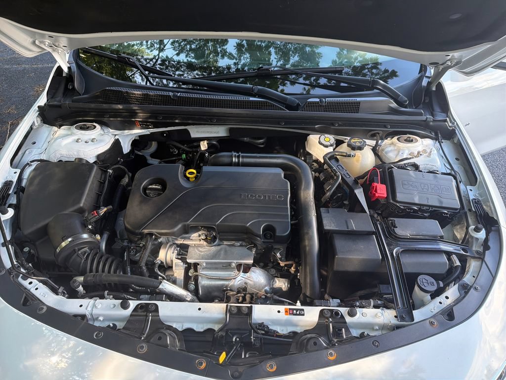Used 2024 Chevrolet Malibu LT FWD image 30