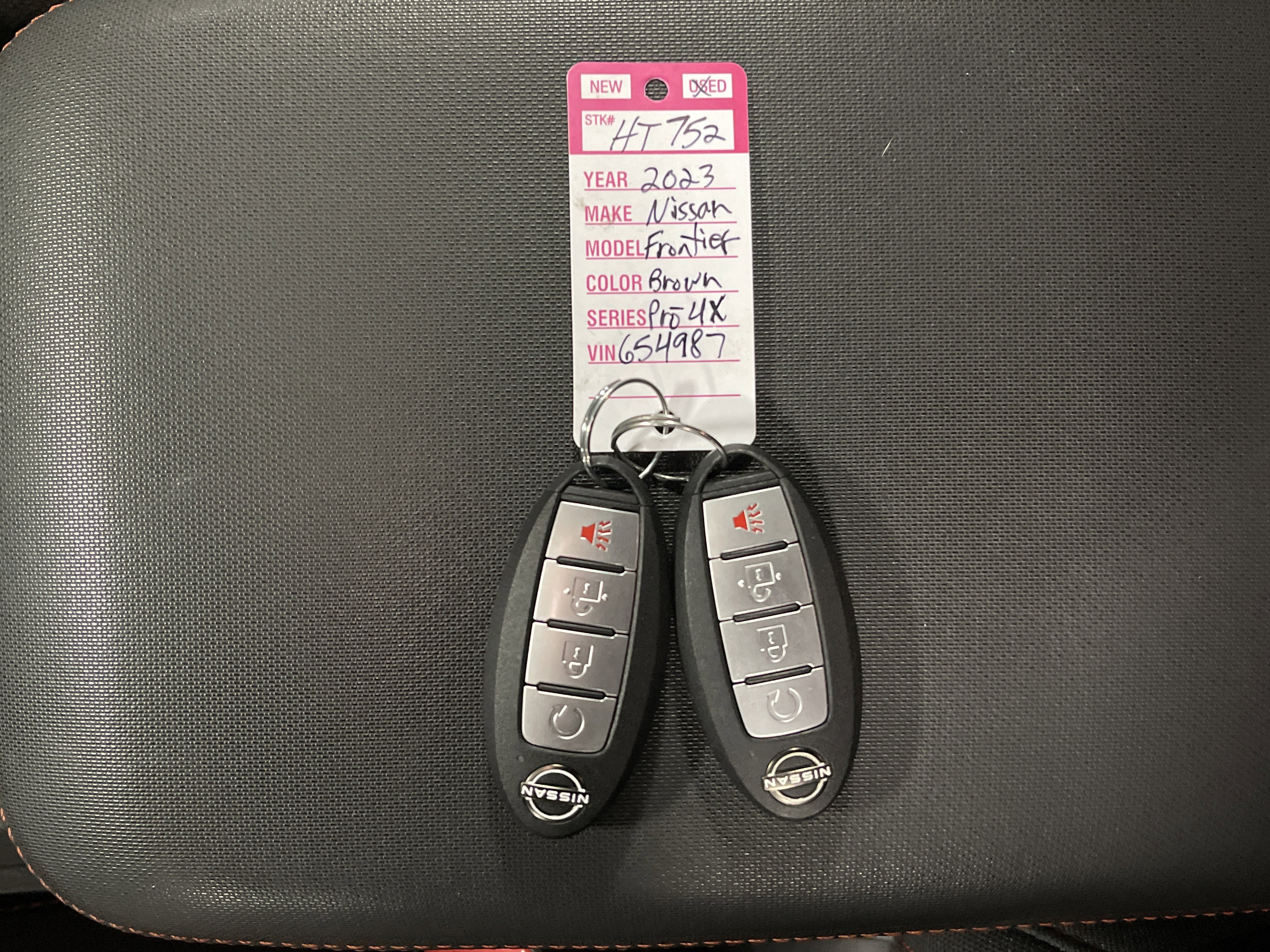 Used 2023 Nissan Frontier PRO-4X w/ Pro Convenience Package image 27