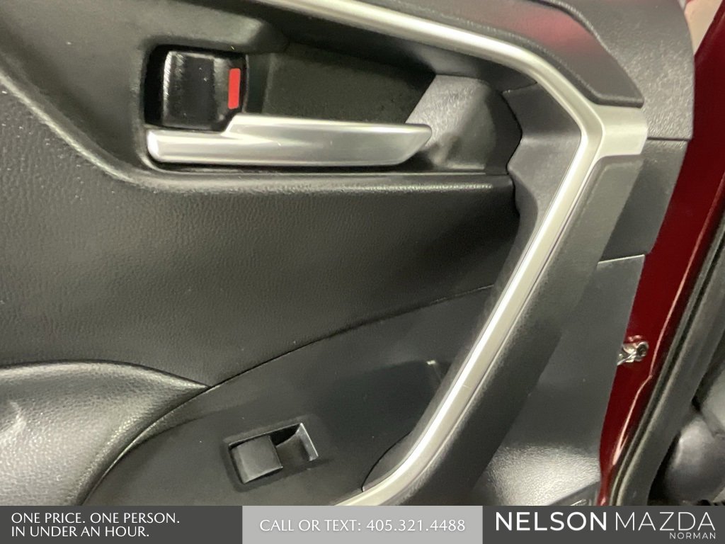 Used 2021 Toyota RAV4 XLE image 23