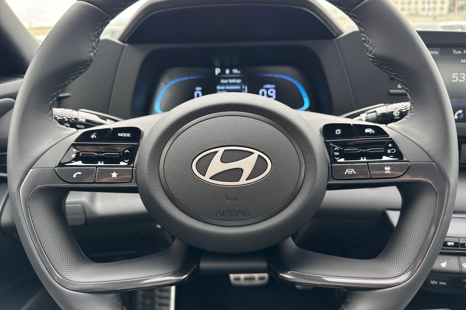Certified 2026 Hyundai Elantra SEL Sport FWD image 25