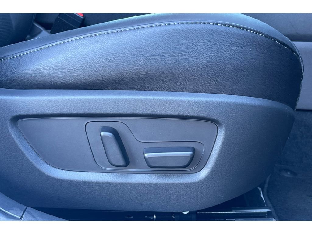 Certified 2025 MAZDA CX-50 2.5 Hybrid w/ Premium Plus Pkg image 23