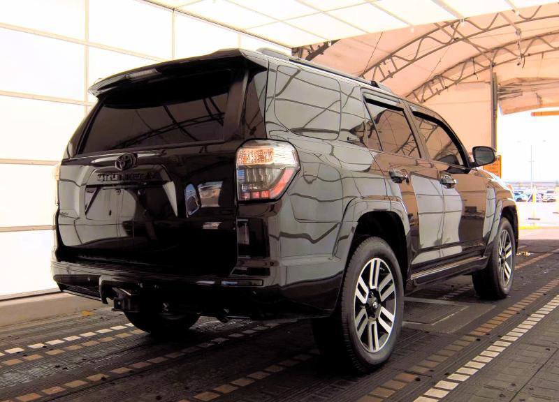Used 2017 Toyota 4Runner Limited image 3