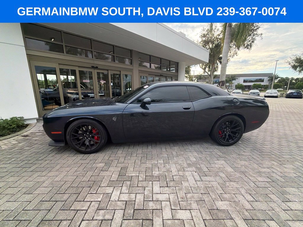 Used 2016 Dodge Challenger SRT Hellcat RWD image 4