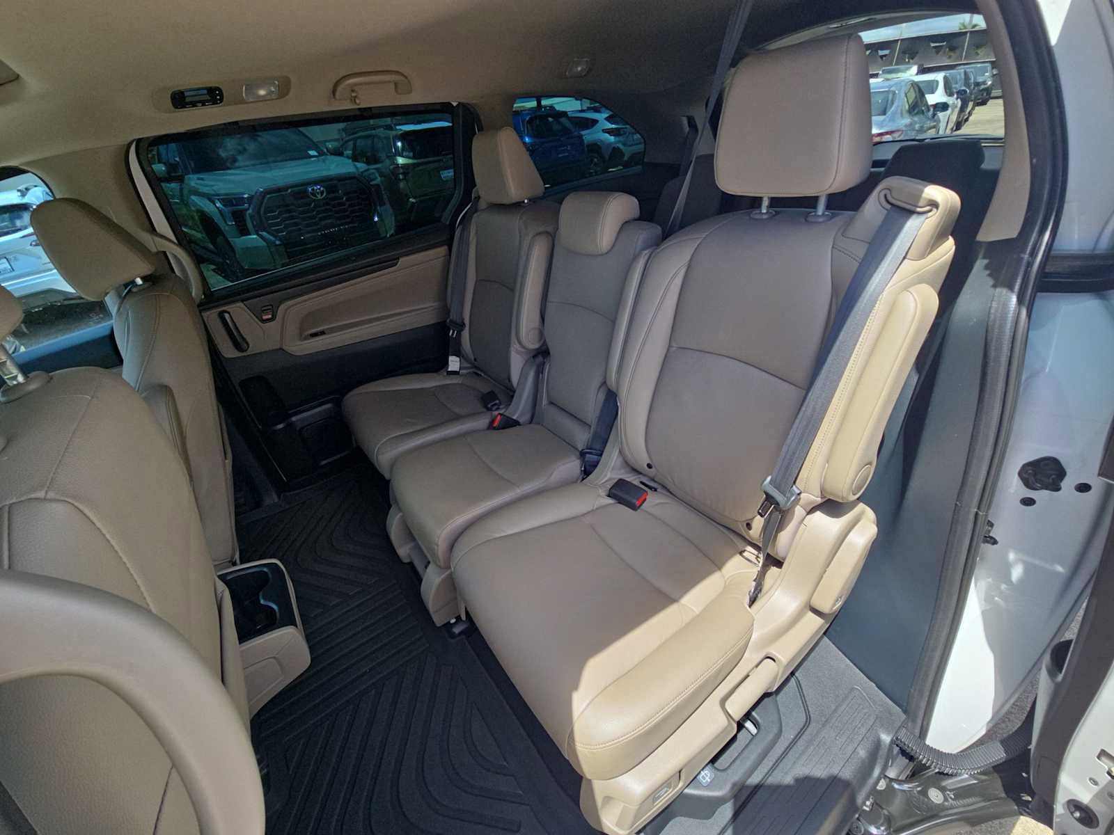Used 2023 Honda Odyssey EX-L image 25