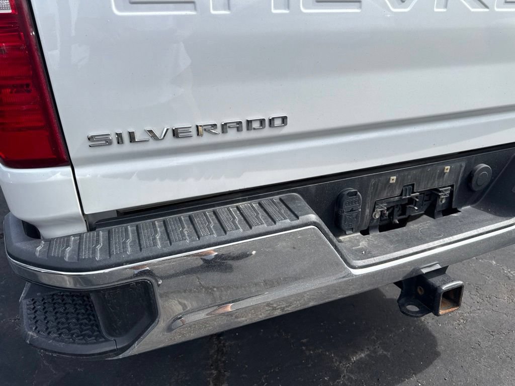 Used 2024 Chevrolet Silverado 2500 LT AWD/4WD image 20