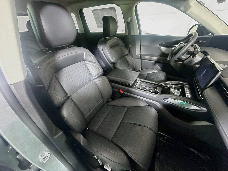 New 2026 Lincoln Nautilus Reserve AWD/4WD image 30