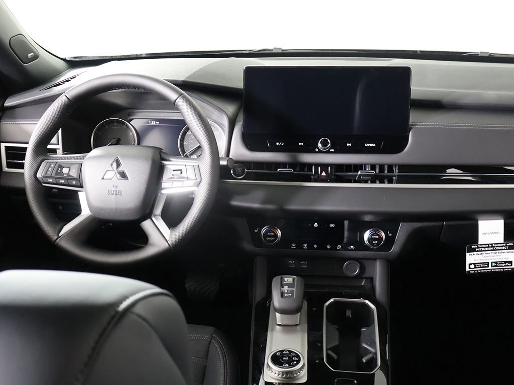 New 2026 Mitsubishi Outlander LE image 35