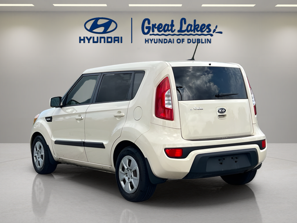Used 2012 Kia Soul FWD image 3