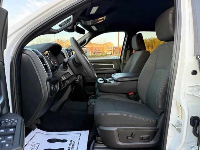 Used 2025 RAM 3500 Big Horn AWD/4WD image 13