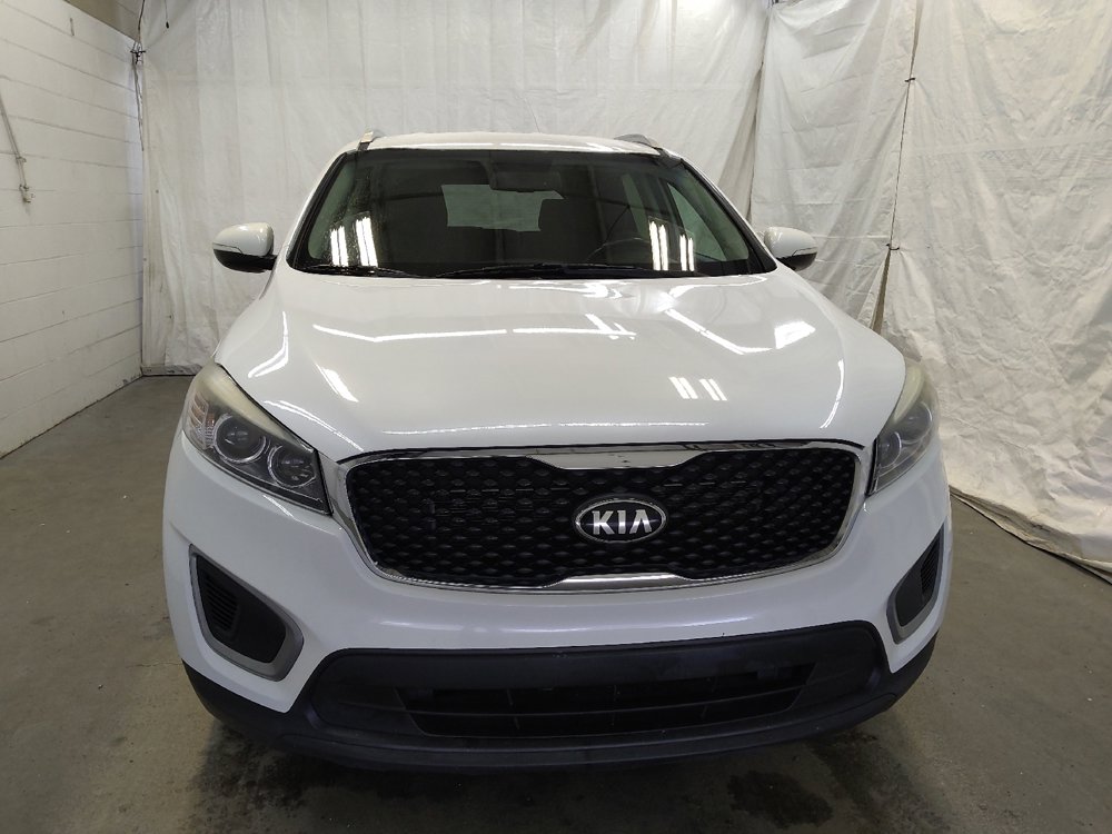 Used 2016 Kia Sorento LX w/ LX Convenience Package image 14