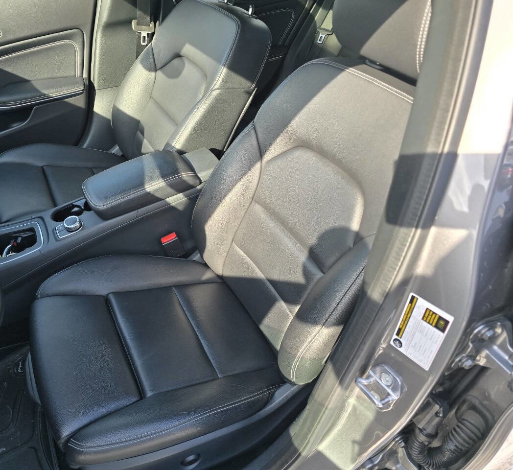 Used 2019 Mercedes-Benz GLA 250 GLA 250 4MATIC AWD 4dr SUV image 12