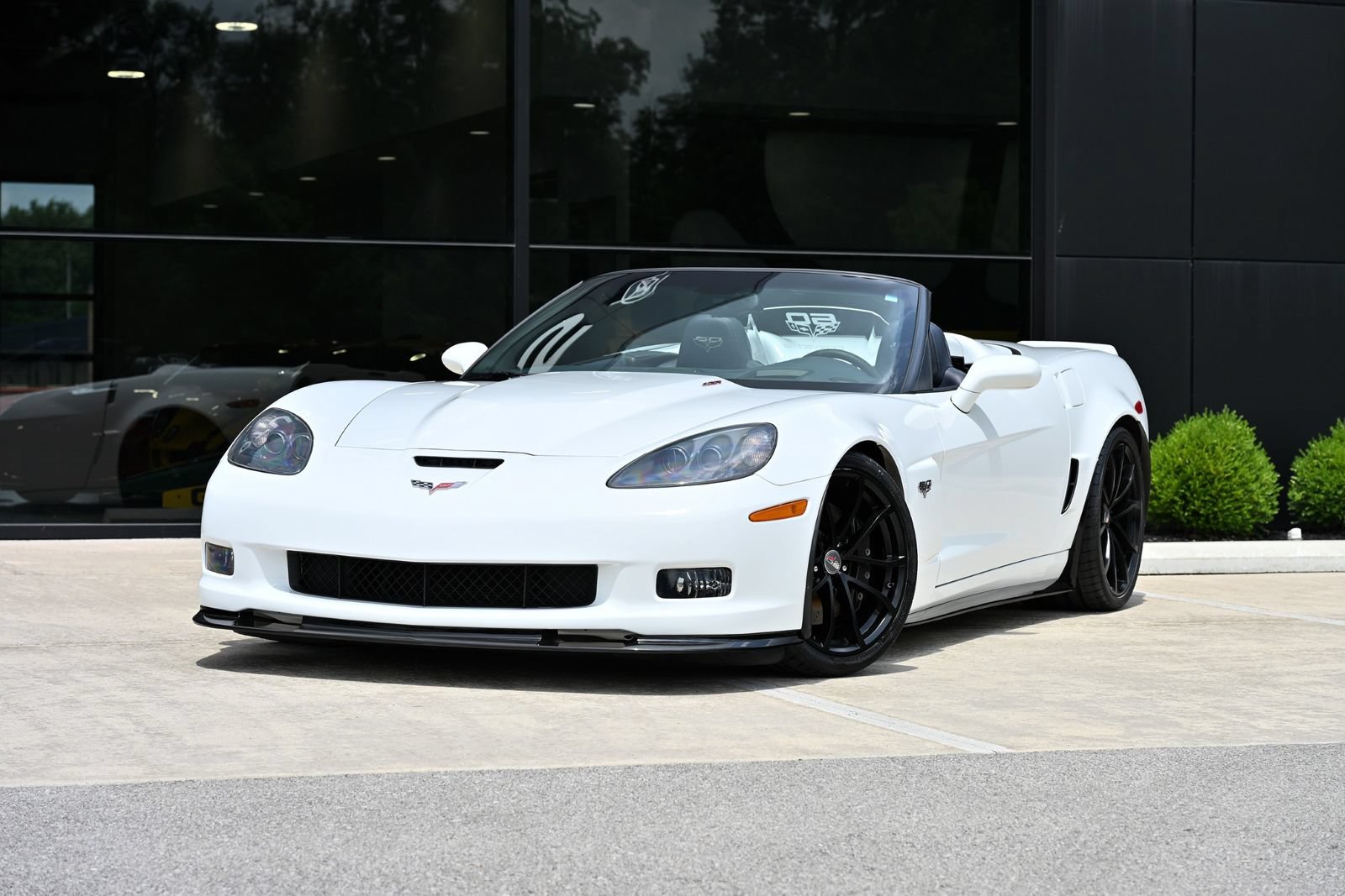 Used 2013 Chevrolet Corvette 427 w/ 1SC Preferred Equipment Group RWD image 1