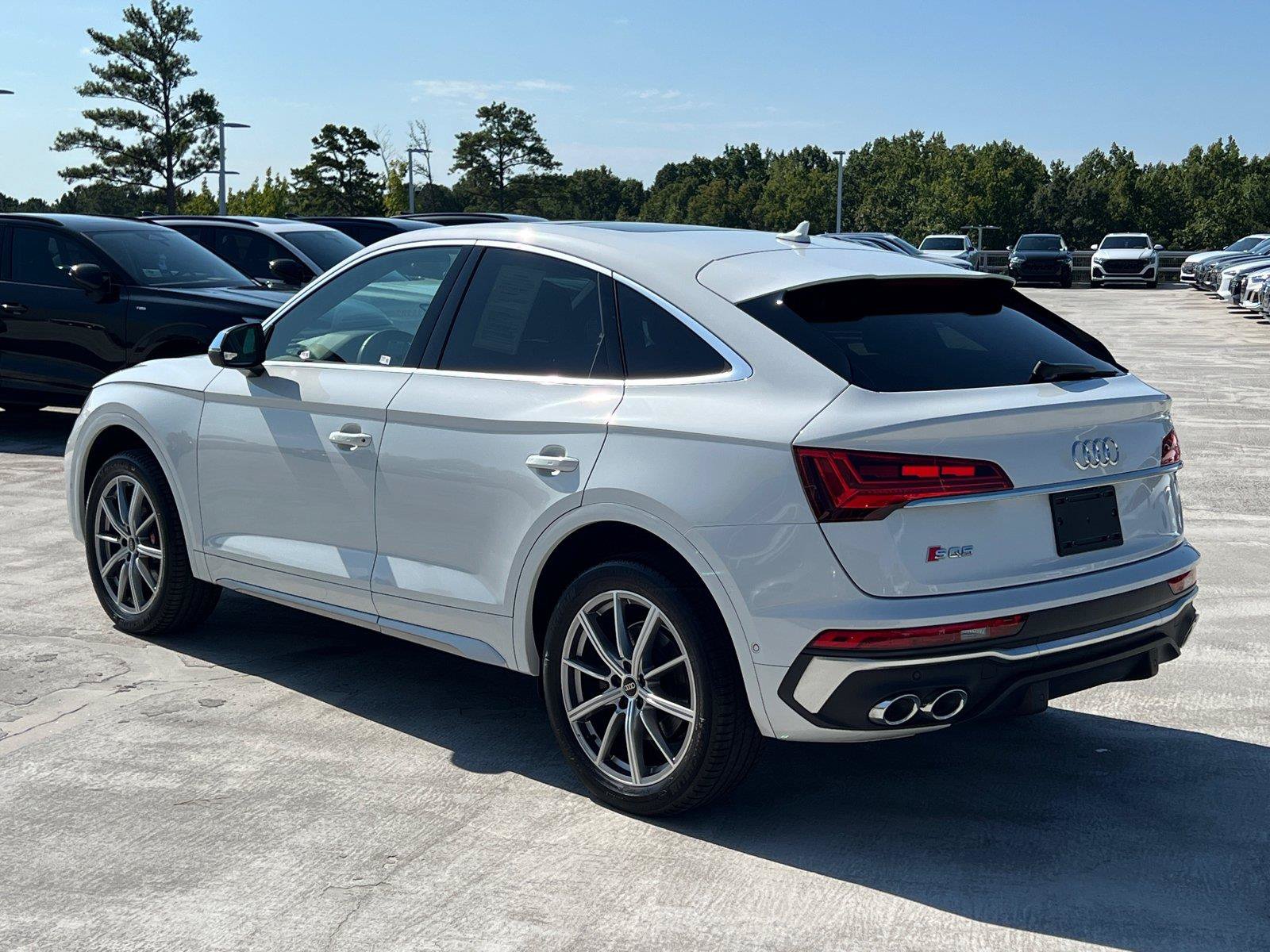 Used 2023 Audi SQ5 Prestige w/ Prestige Package AWD/4WD image 7