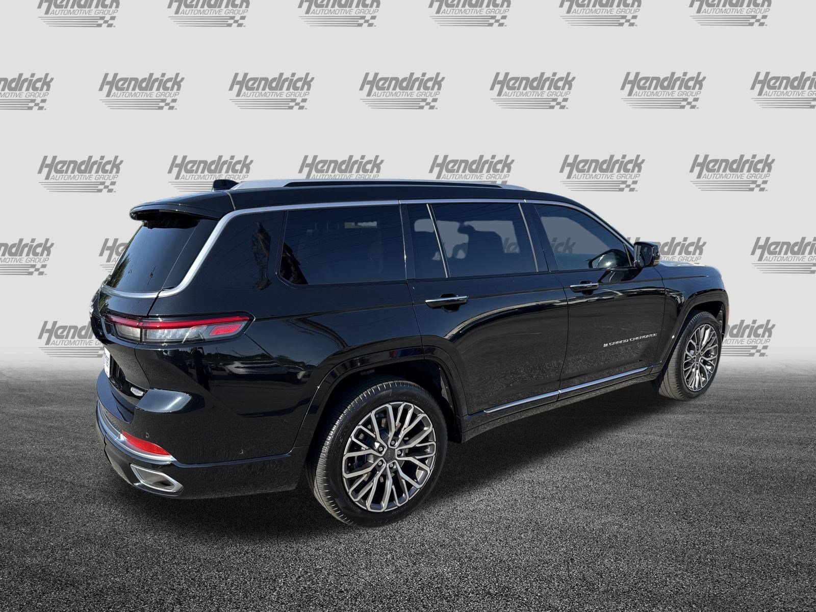 Used 2021 Jeep Grand Cherokee L Summit AWD/4WD image 10