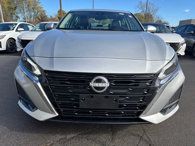 New 2025 Nissan Altima 2.5 SL FWD image 2