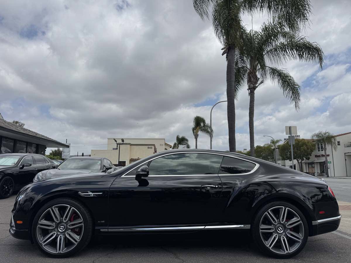 Used 2017 Bentley Continental GT AWD/4WD image 3