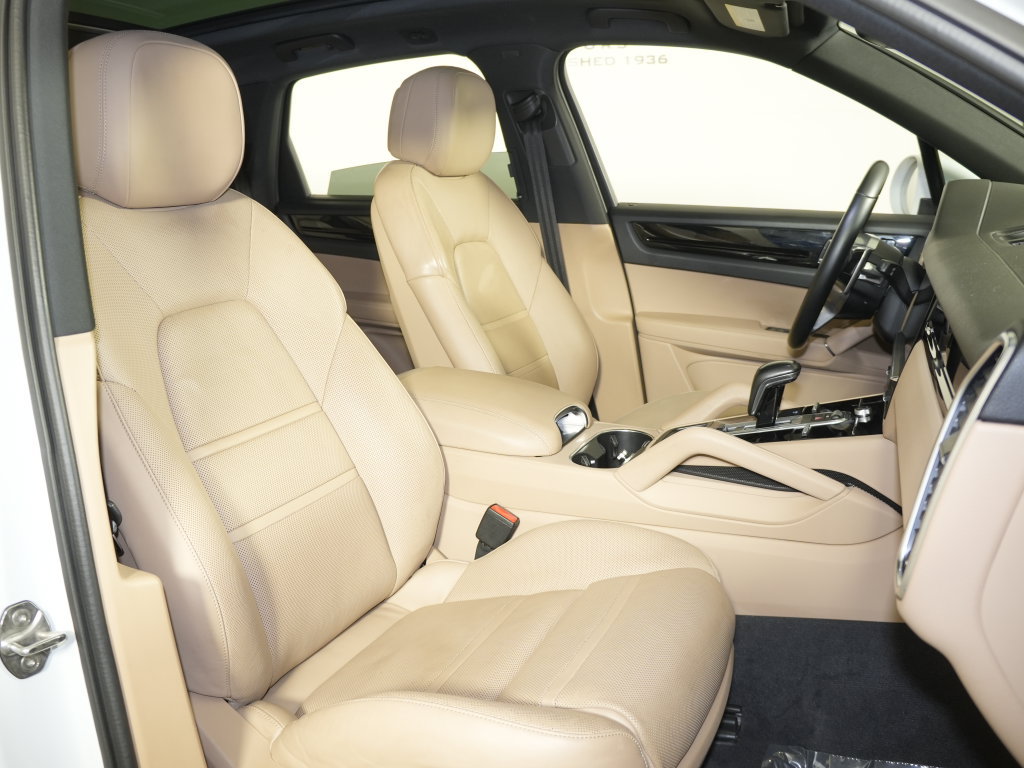 Certified 2020 Porsche Cayenne S AWD/4WD image 43