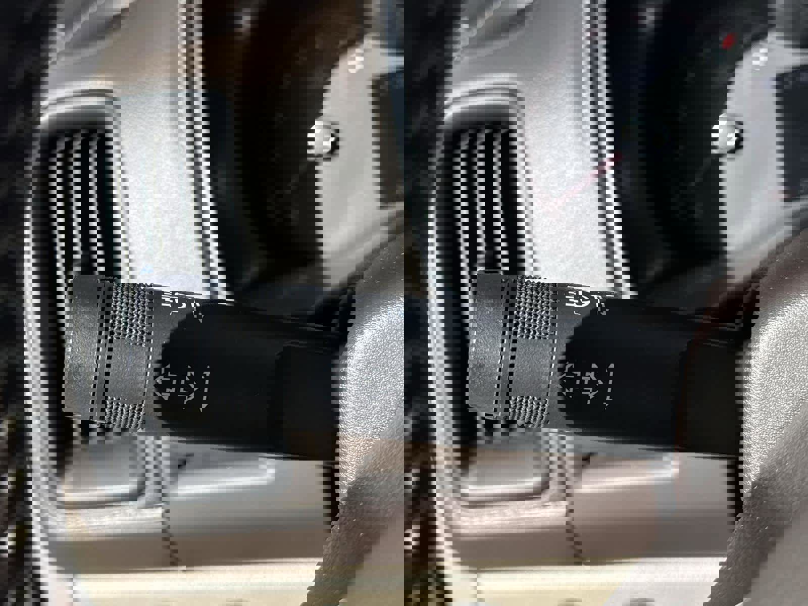 Used 2016 GMC Canyon SLT w/ Driver Alert Package image 22