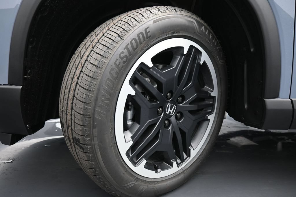 New 2026 Honda Pilot Touring image 16