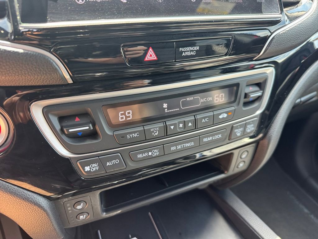 Used 2025 Honda Ridgeline Black Edition image 29