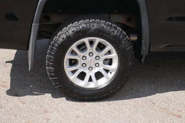 Used 2018 GMC Sierra 1500 SLE w/ SLE Value Package AWD/4WD image 12