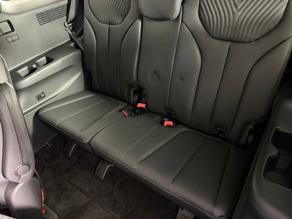 Used 2025 Hyundai Palisade Calligraphy image 29