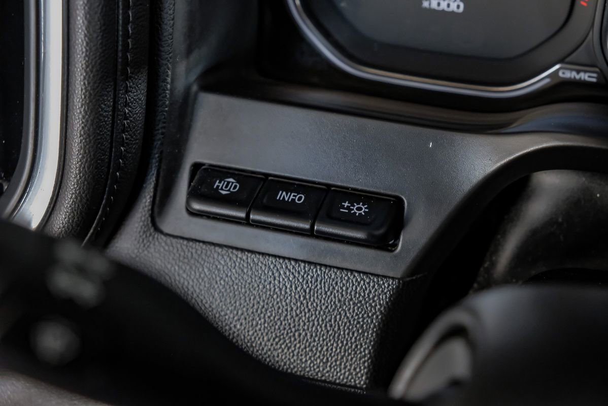 Used 2022 GMC Sierra 2500 Denali w/ Denali Ultimate Package image 26