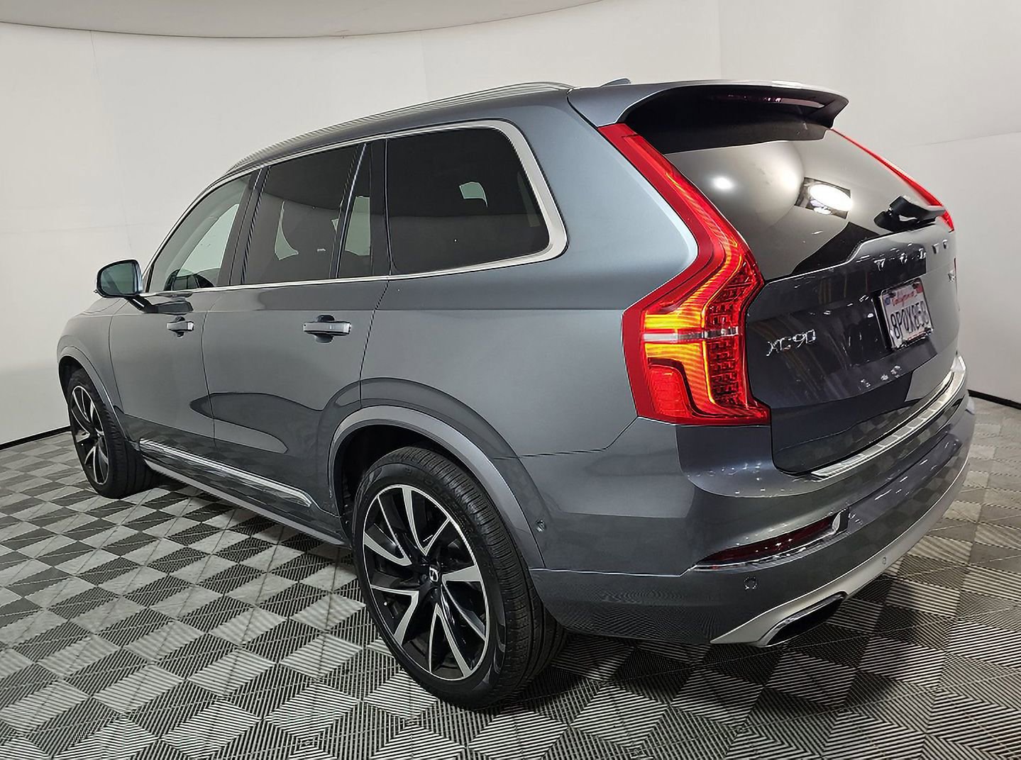 Used 2019 Volvo XC90 T6 Inscription w/ Protection Package Premier AWD/4WD image 6