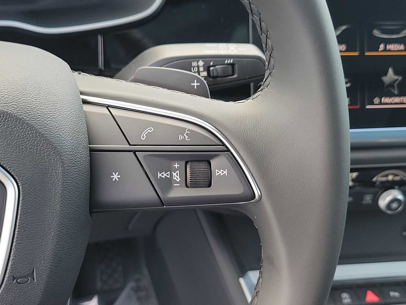 New 2025 Audi Q3 2.0T Premium image 22