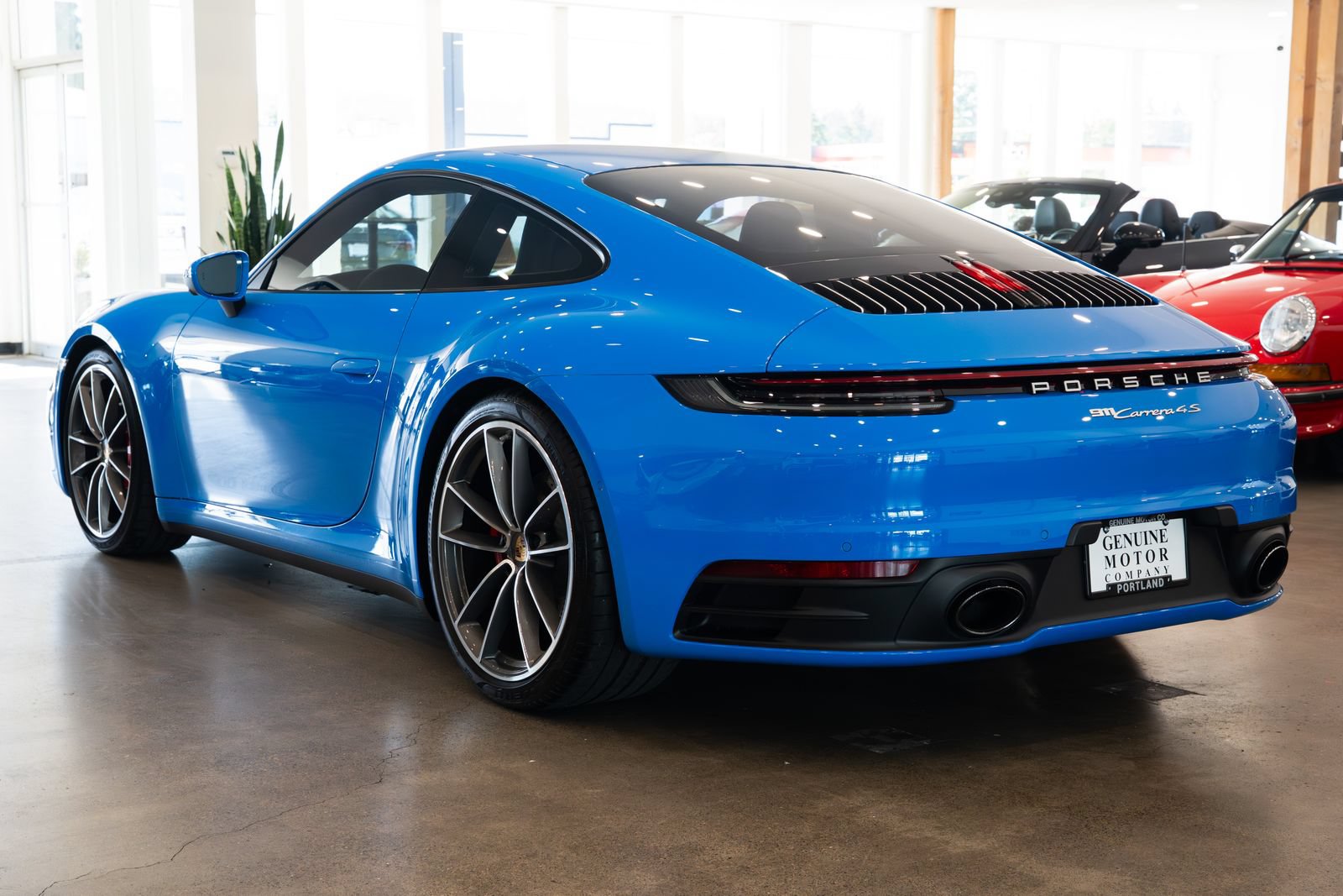 Used 2022 Porsche 911 Carrera 4S AWD/4WD image 6