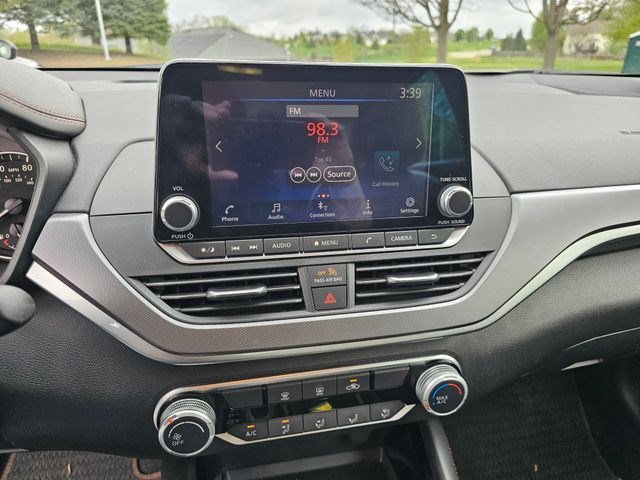 Used 2024 Nissan Altima 2.5 SR FWD image 20