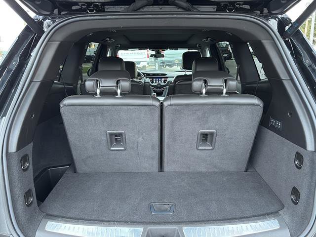 Used 2025 Cadillac XT6 Premium Luxury image 13