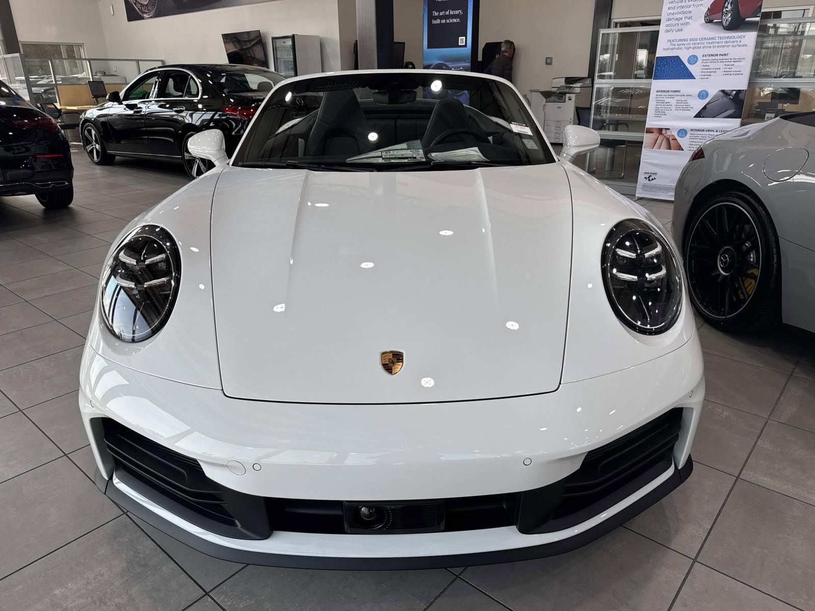 Used 2025 Porsche 911 Carrera image 2