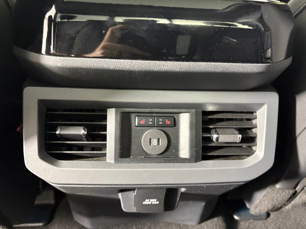 Used 2026 Ford F250 Lariat w/ Black Appearance Package image 30