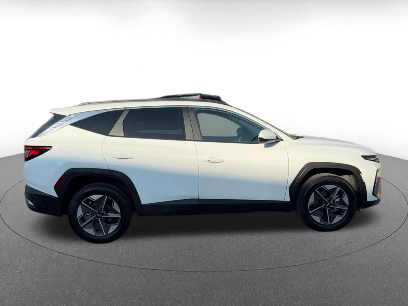 Used 2026 Hyundai Tucson SEL Plus AWD/4WD image 15