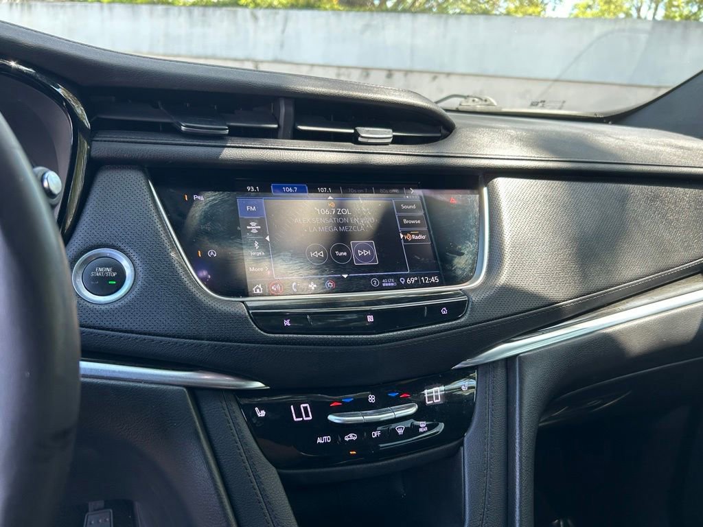 Used 2020 Cadillac XT5 Premium Luxury image 25