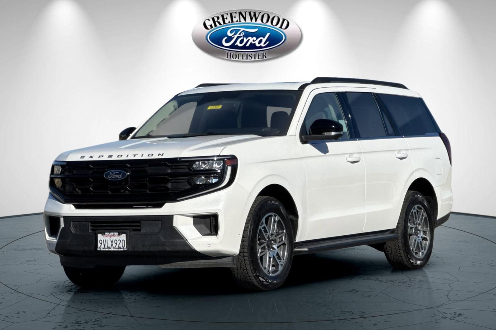 Certified 2025 Ford Expedition Active image 8
