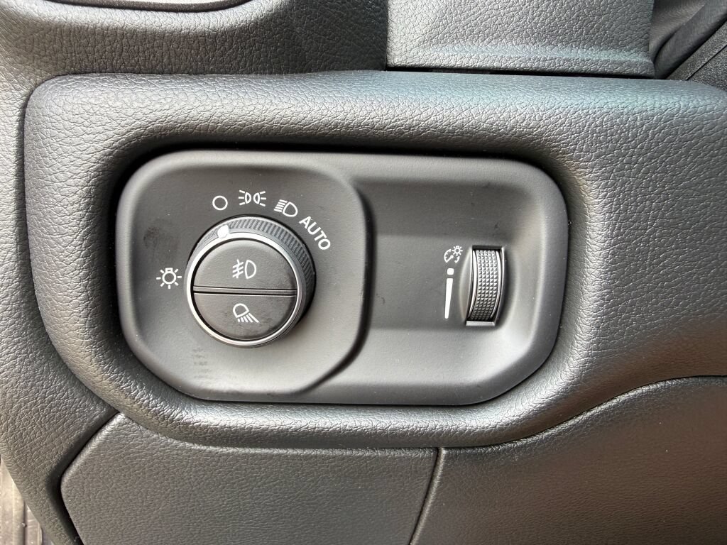 New 2026 RAM 3500 Tradesman AWD/4WD image 30